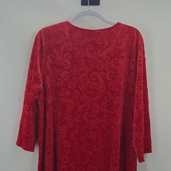 Ruby Rd Elegant Red Velvety Floral Tunic - Picture 11 of 16